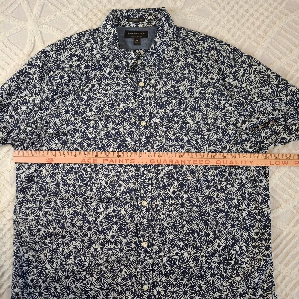 Banana Republic Men's XL Cotton‎ Standard Fit Button Down Shirt Blue Floral